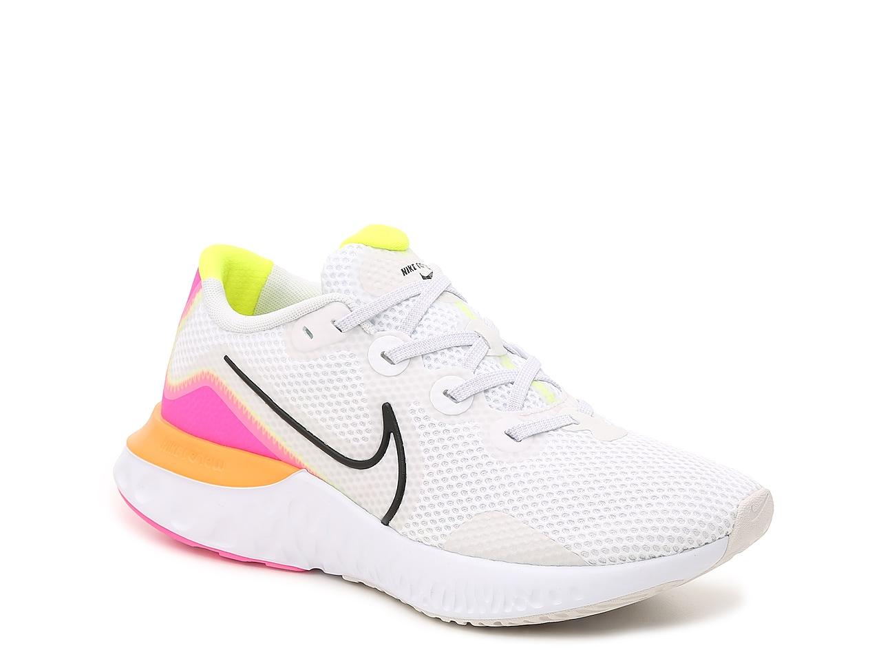 Nike Renew Run Running Shoes in White | Lyst