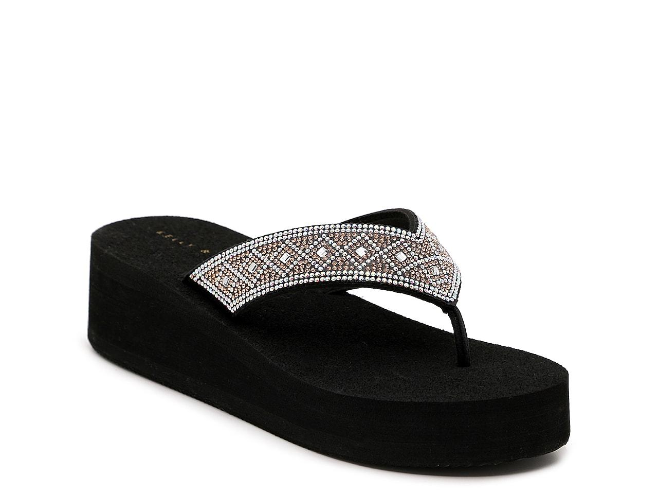 Kelly & Katie Aria Wedge Flip Flop in Black | Lyst