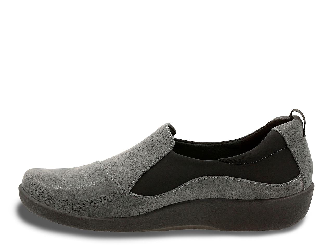 Clarks Cloudsteppers Sillian Paz Slip-on in Gray | Lyst