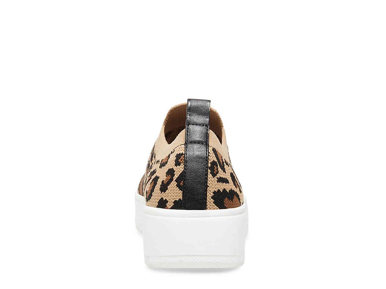 belk steve madden slip ons