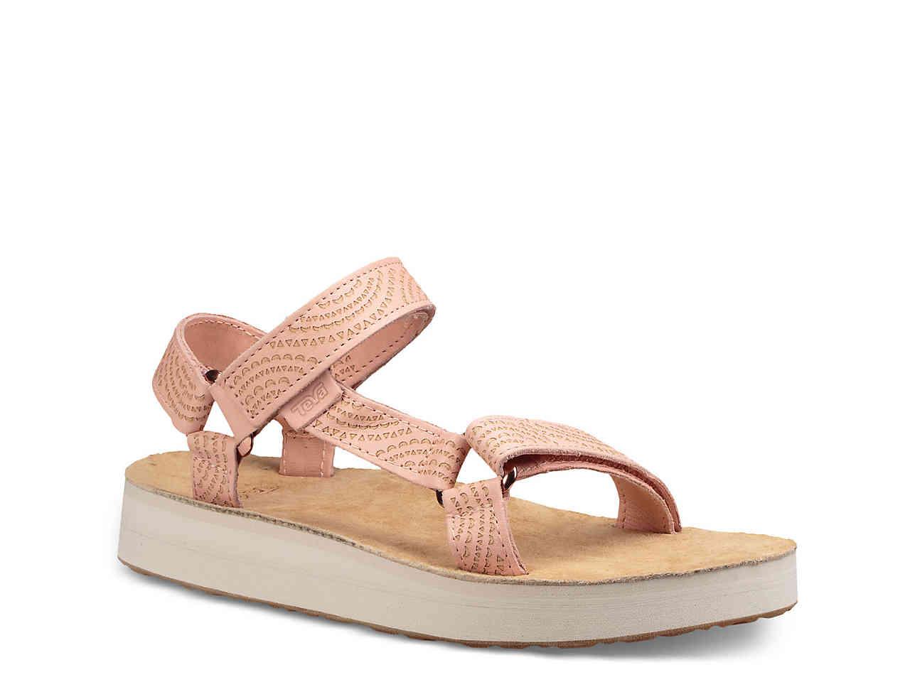 light pink tevas