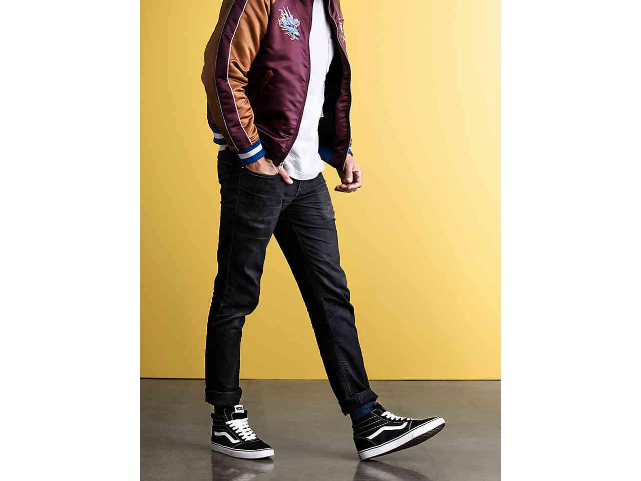 high top vans and jeans