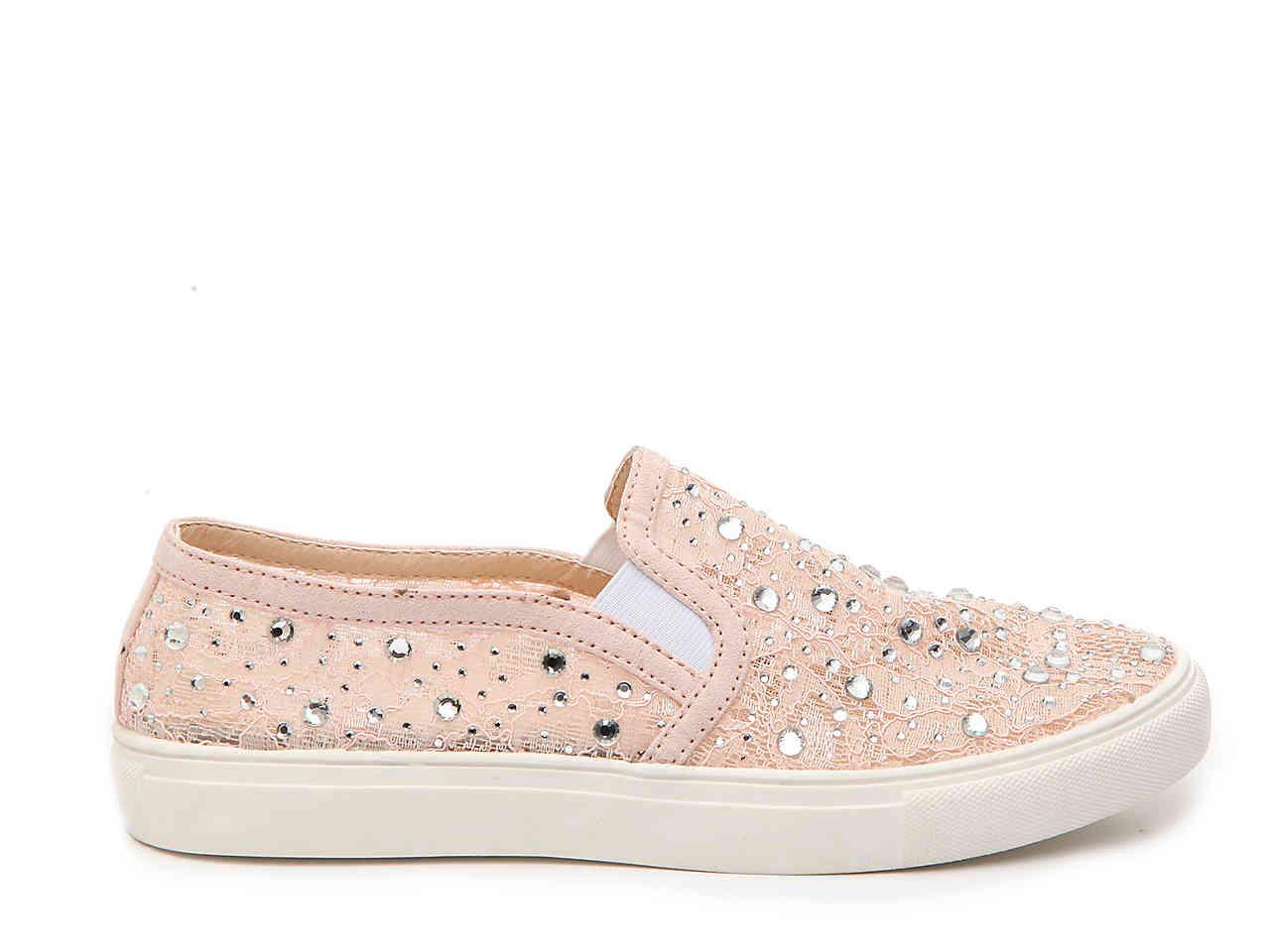 zora slip on sneakers