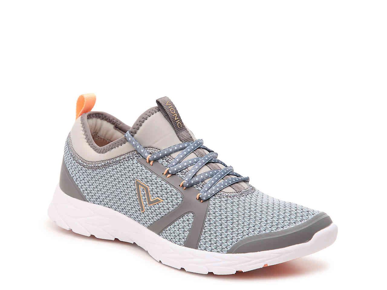 shoes for brisk walking