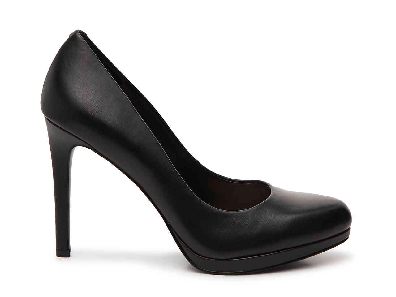 nine west vanorah platform pump