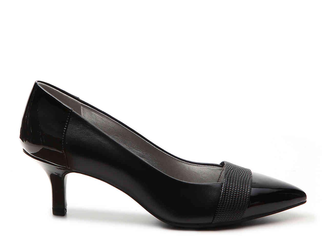 anne klein finn pump