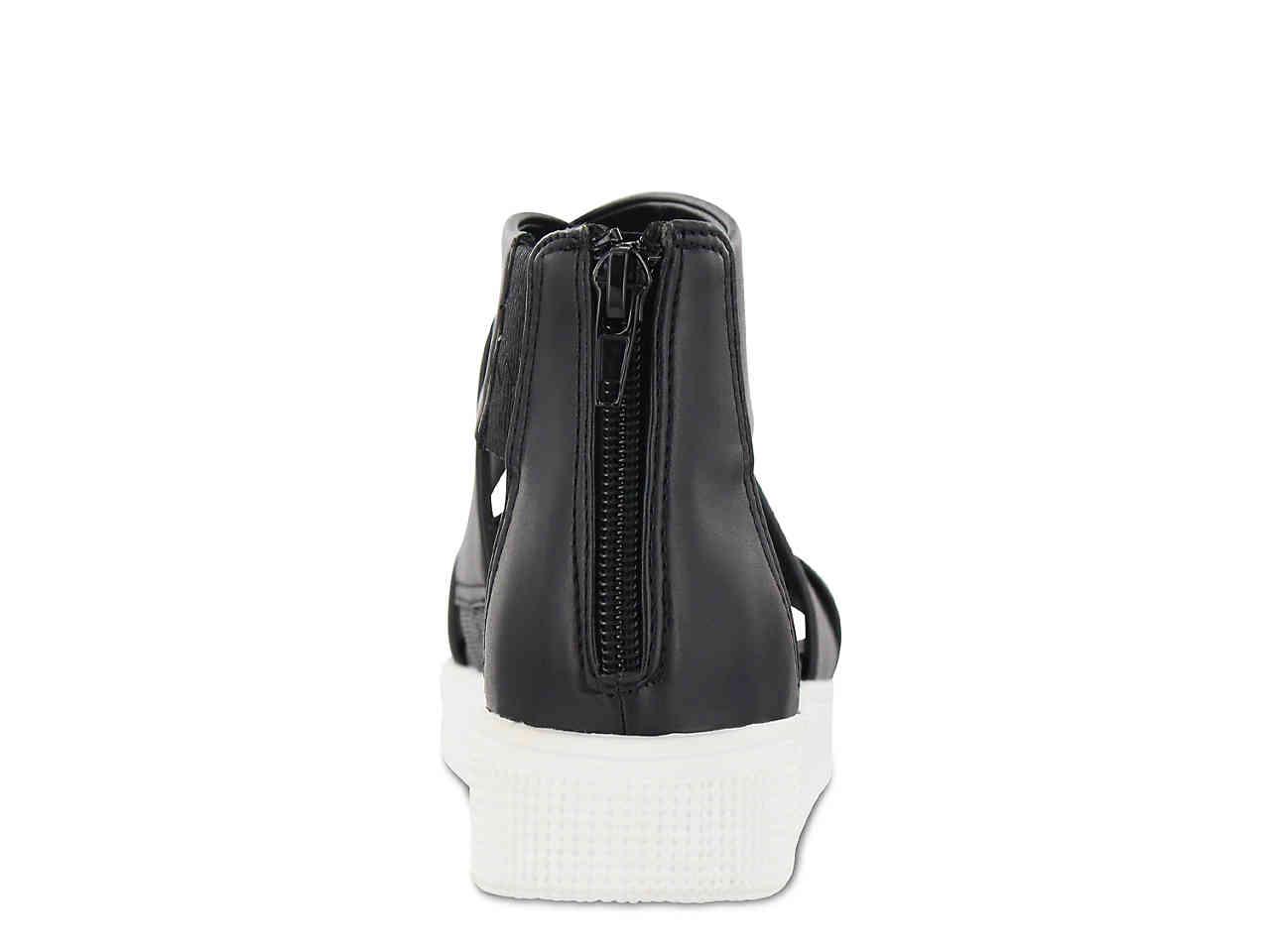 mia zion platform sandal