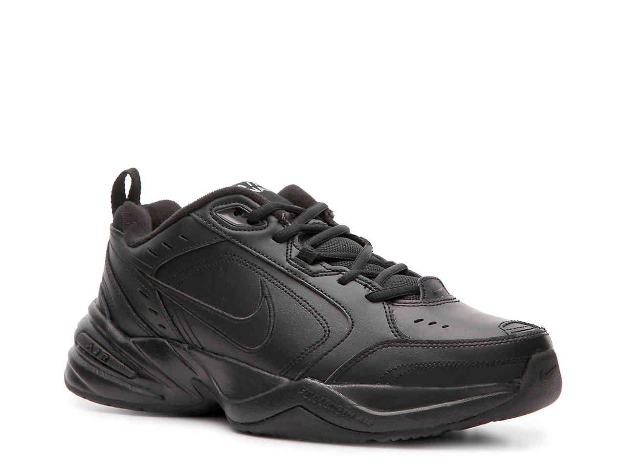 men's air monarch iv training shoe