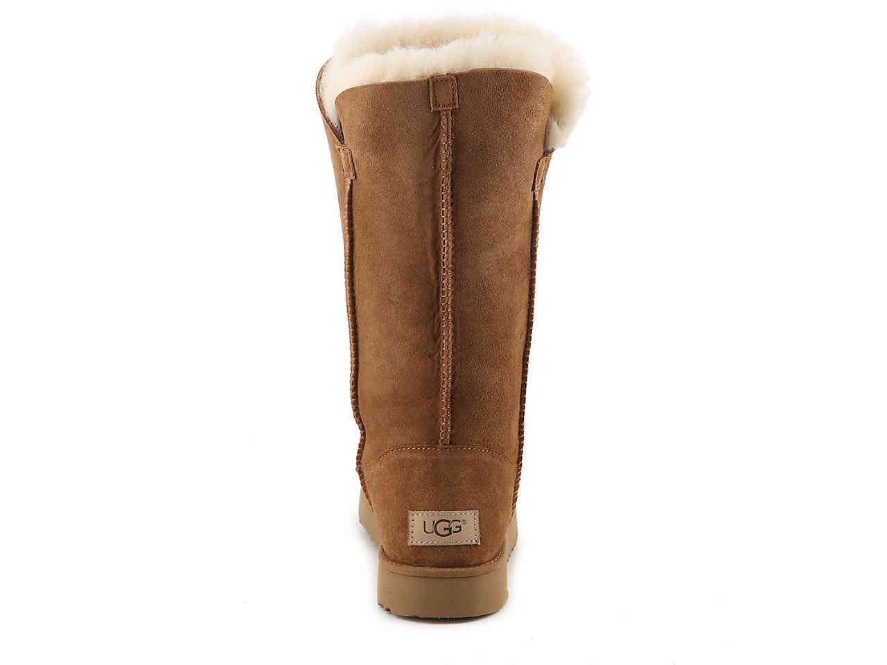 uggs cognac classic short