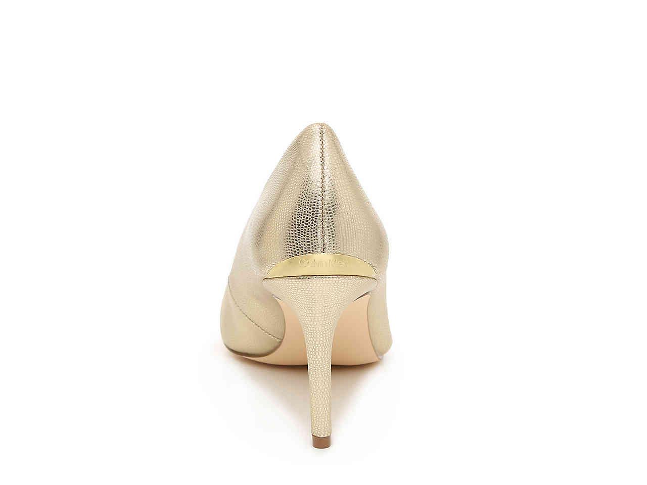 calvin klein kirsten pump gold