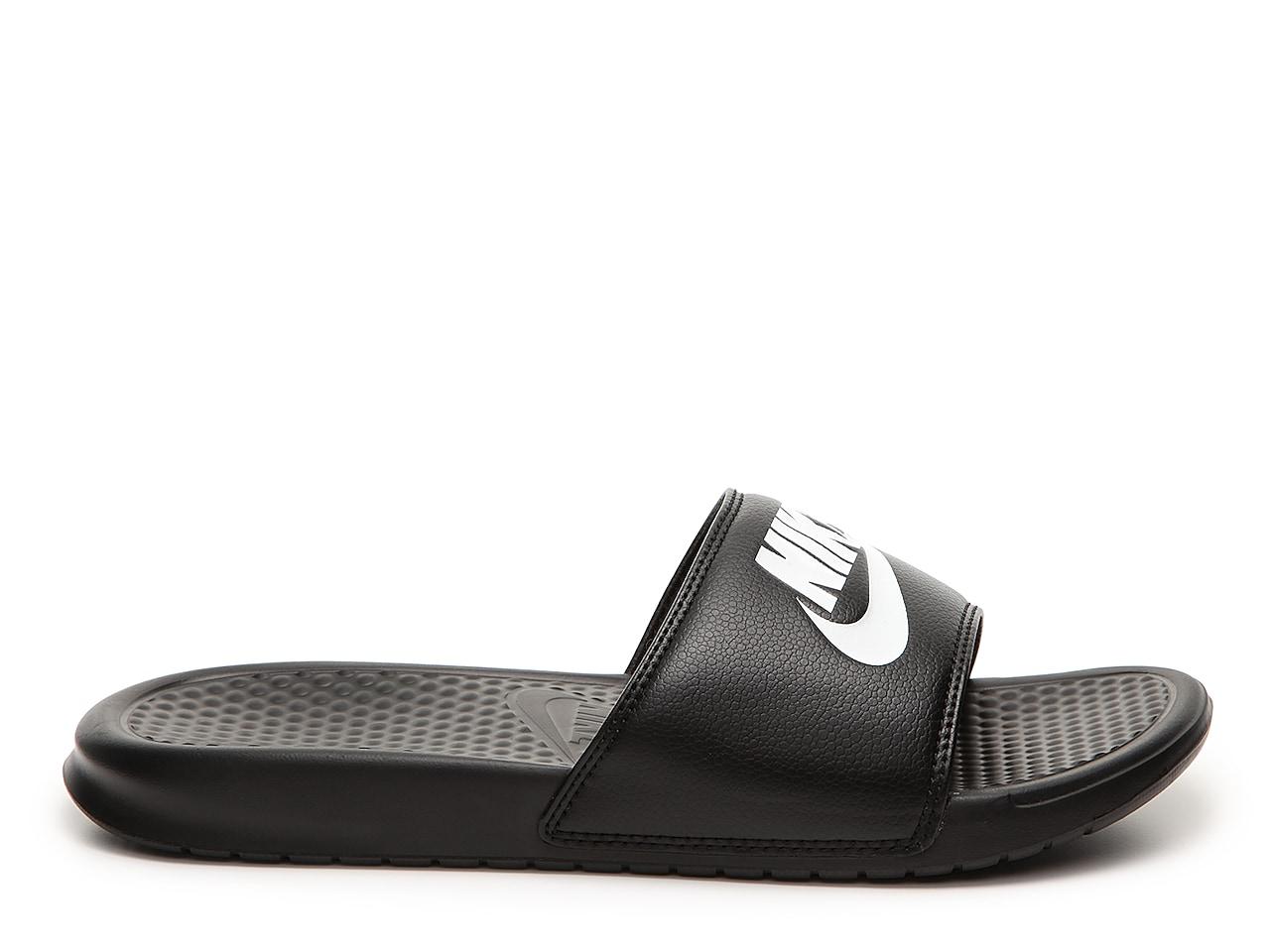 shoe carnival nike flip flops