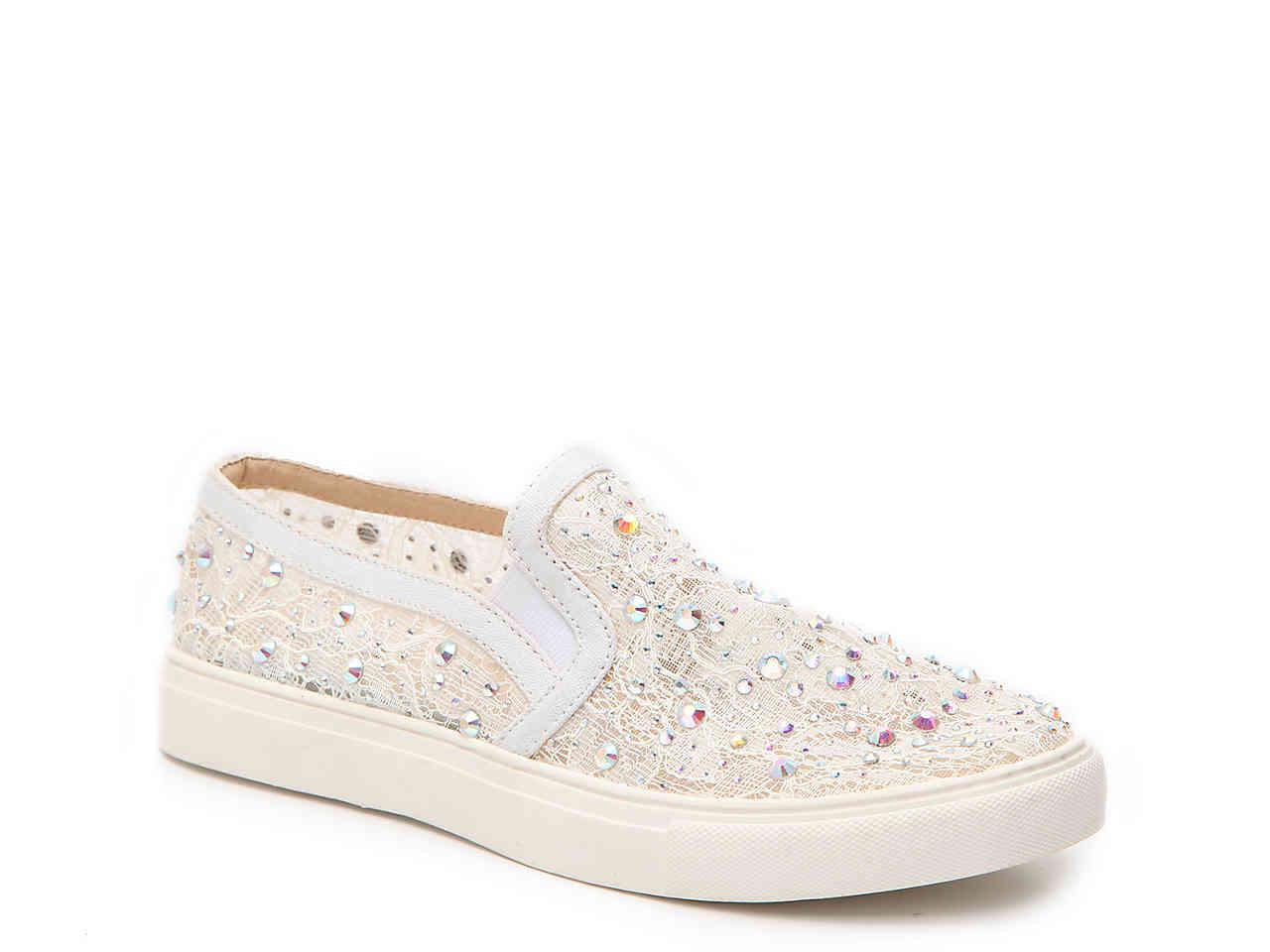 zora slip on sneakers