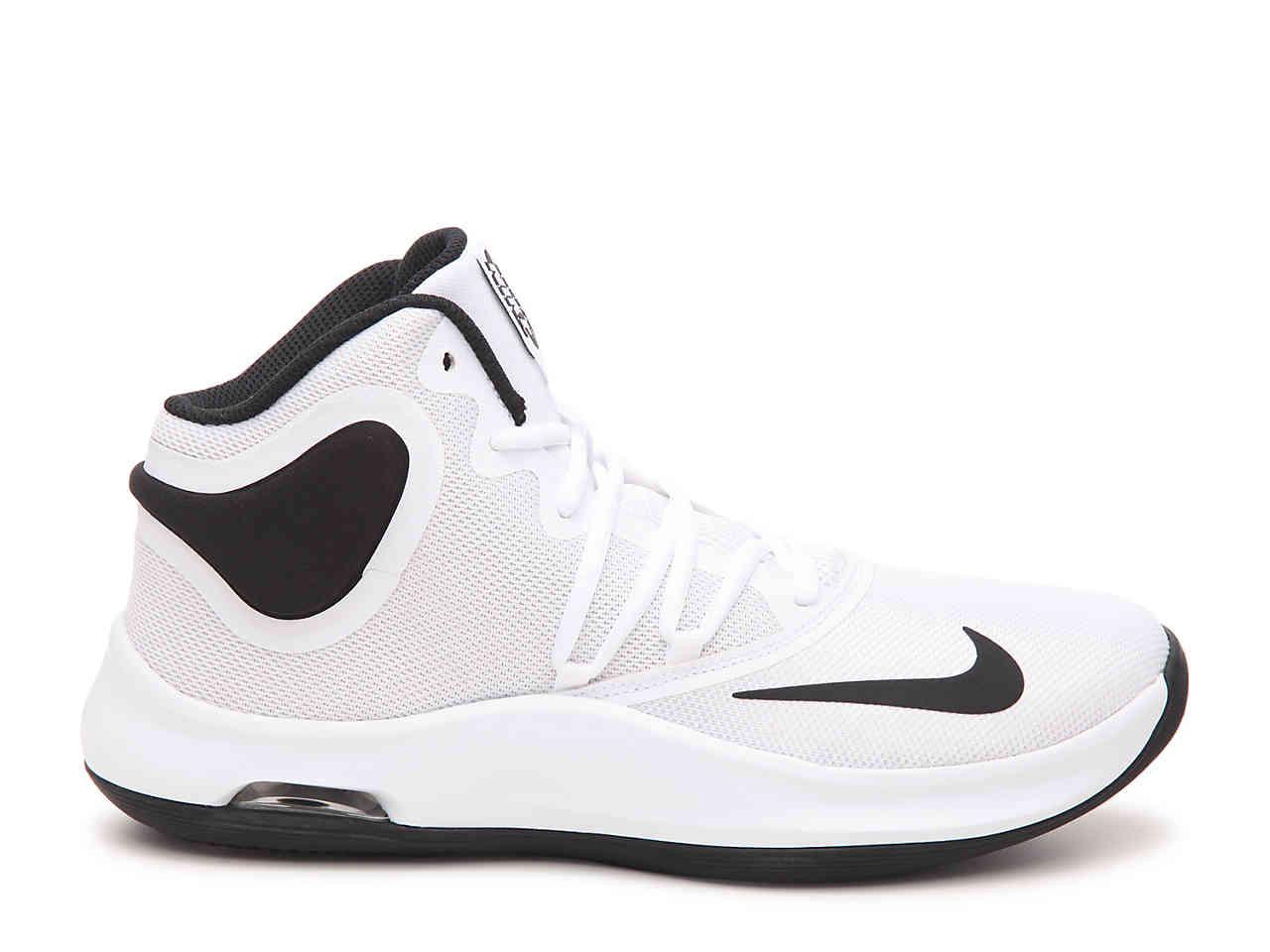Nike Synthetic Air Versatile Iv Basketball Shoe in White/Black (White) for  Men | Lyst