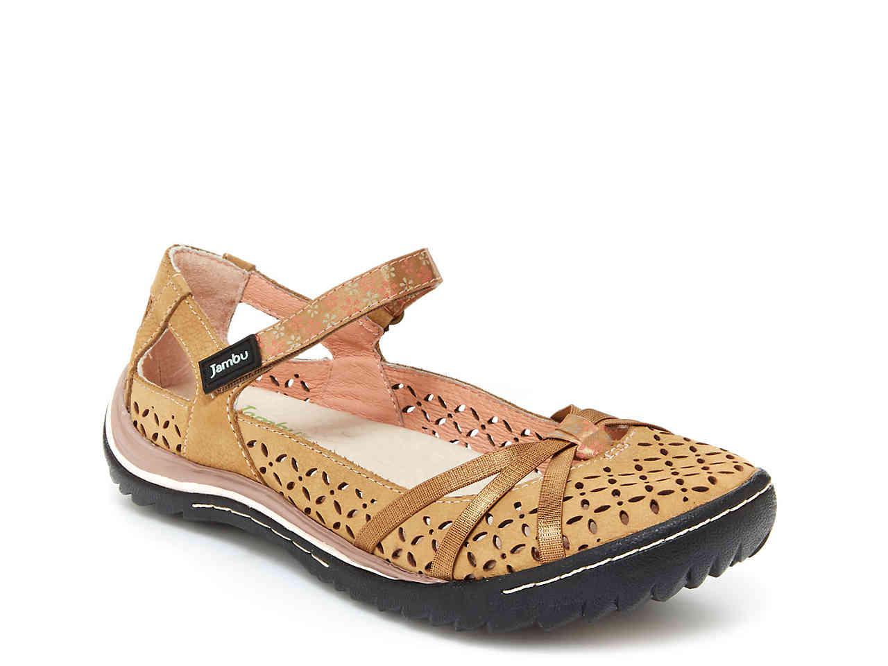 Jambu Cherry Blossom Flat in Light Brown (Brown) - Lyst