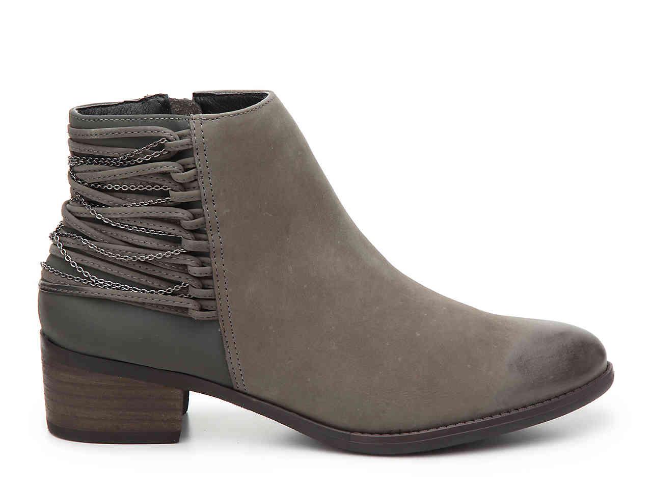 cabrillo cylinder heeled booties