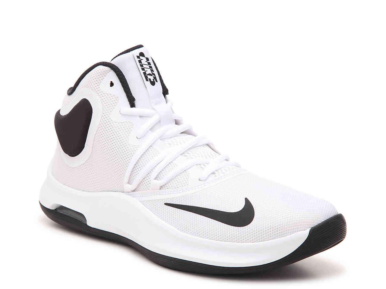 nike men's air versatile basketball shoe
