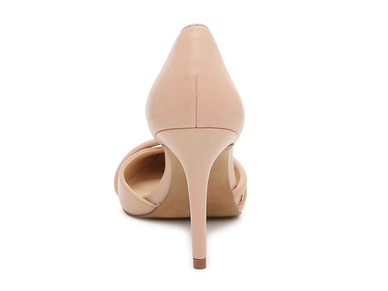 Vince Camuto Adeilia Pump in Beige Leather (Natural) - Lyst