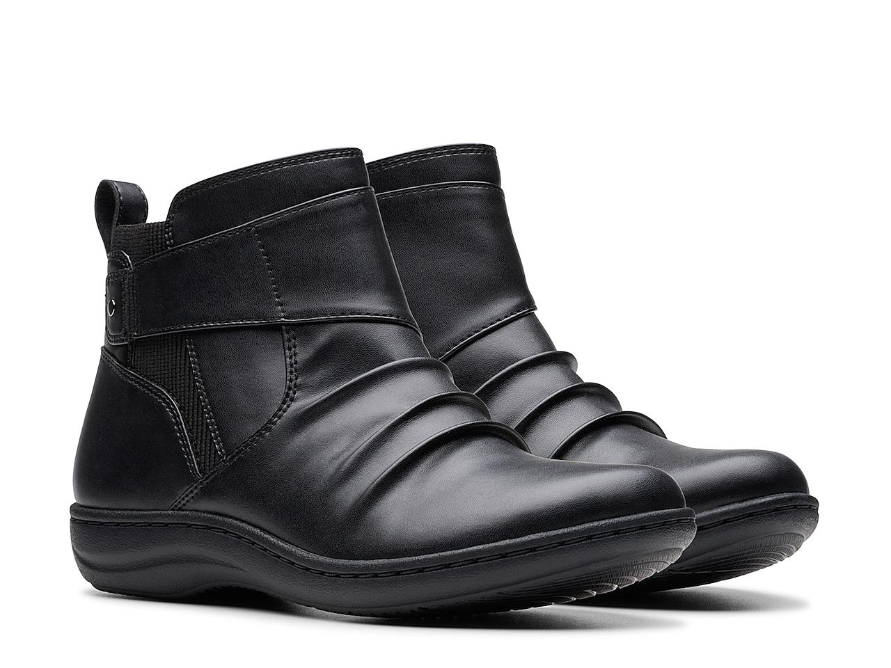 Clarks booties sale sale