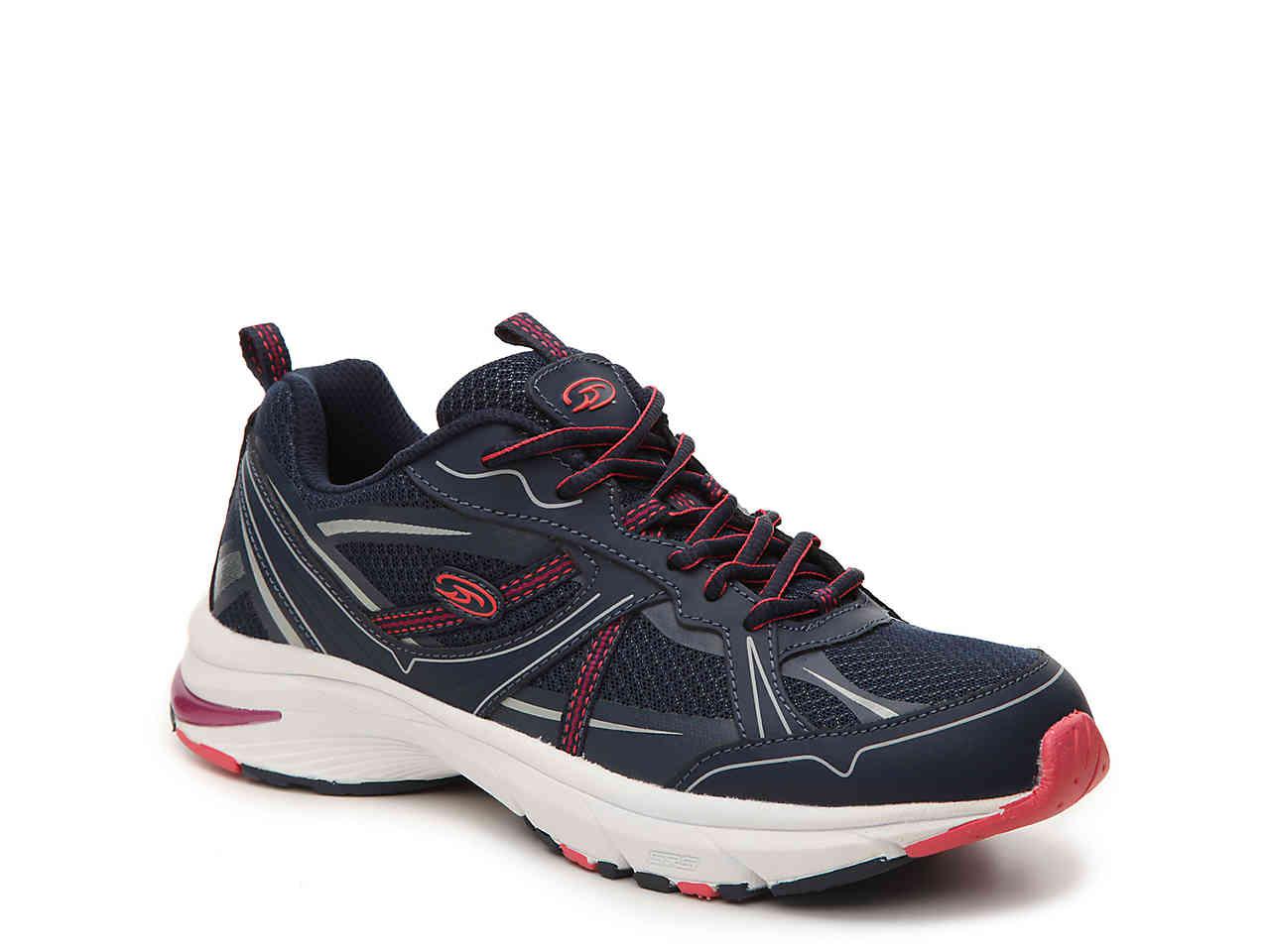 what stores sell dr scholls shoes