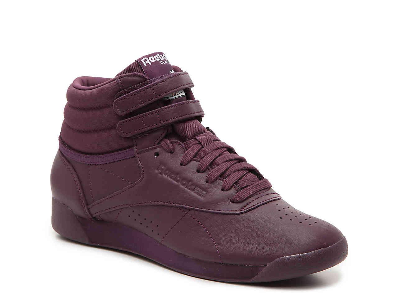 reebok women's freestyle hi walking shoe