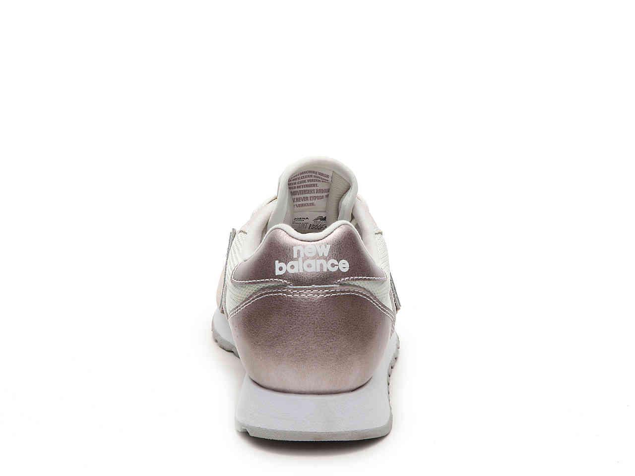 New Balance Suede 520 Sneaker in Cream 