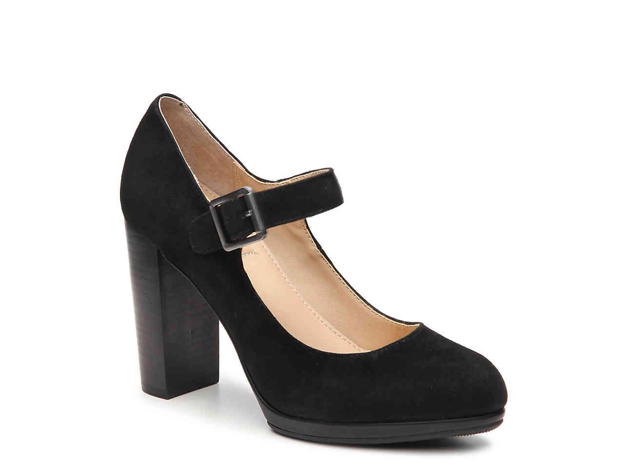 Me Too Crystal Pump in Black | Lyst