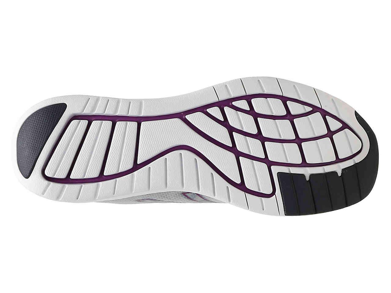 new balance women's 711v3