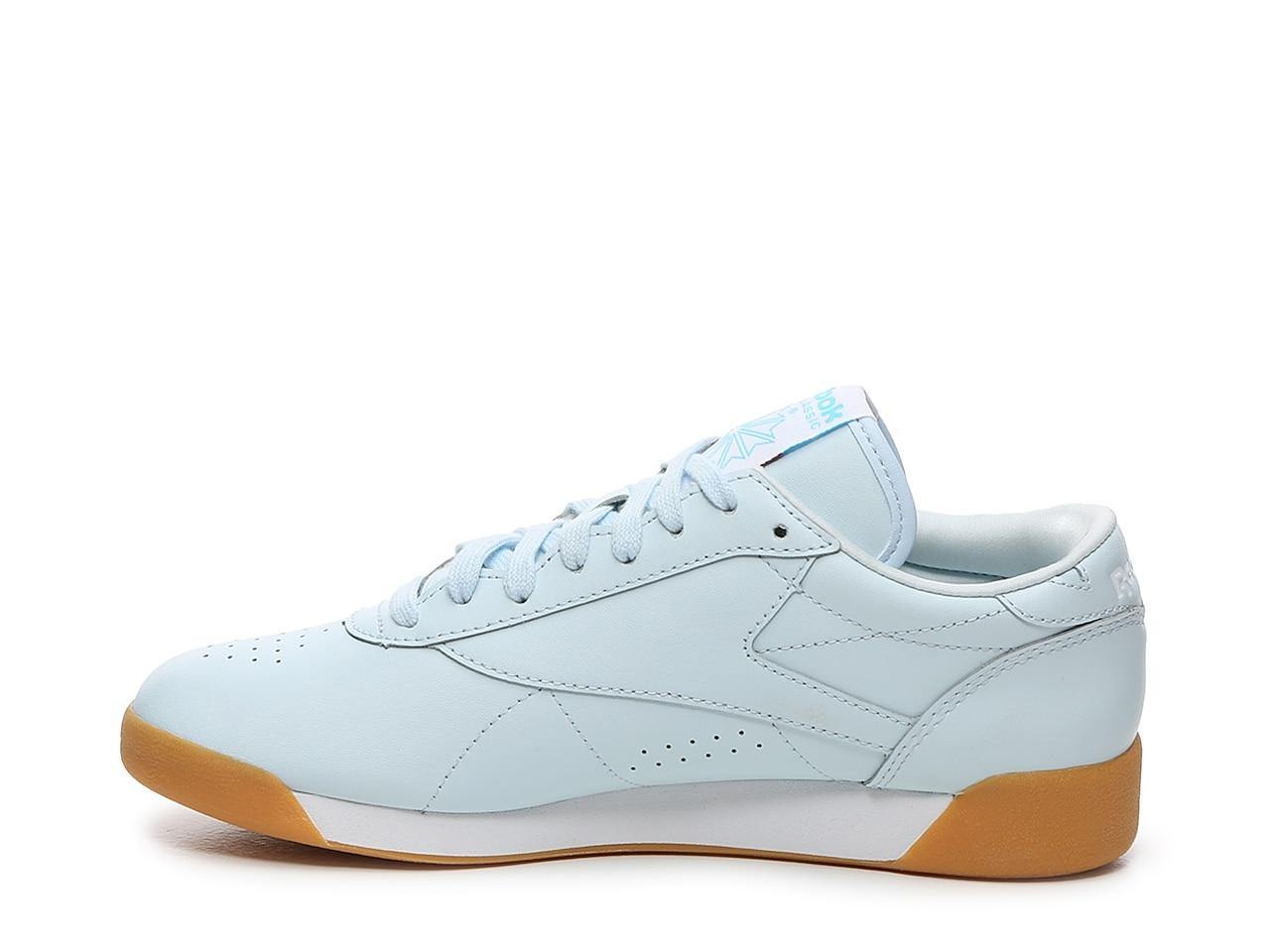 Reebok Freestyle Low Sneaker in Blue |