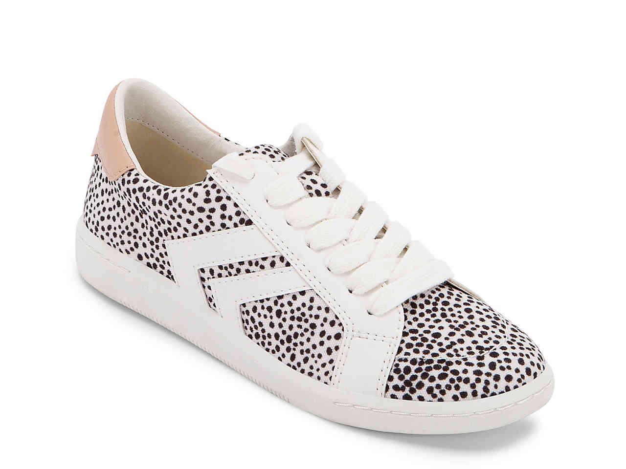 dolce vita neo arrow sneaker