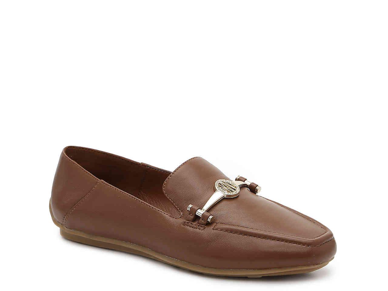 dkny li moccasins
