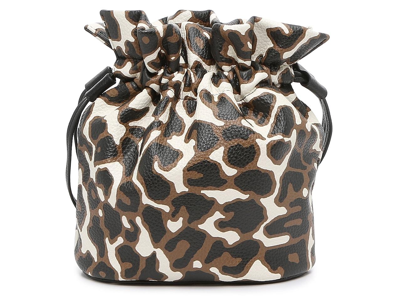 Kelly \u0026 Katie Lylla Bucket Bag in Black 