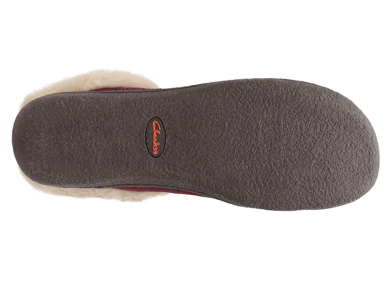 clarks button scuff slipper