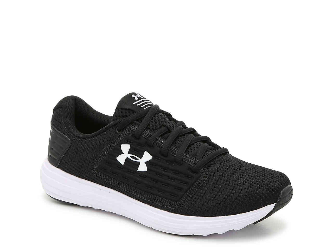 Under Armour Lace Surge Se Running Shoe in Black Lyst