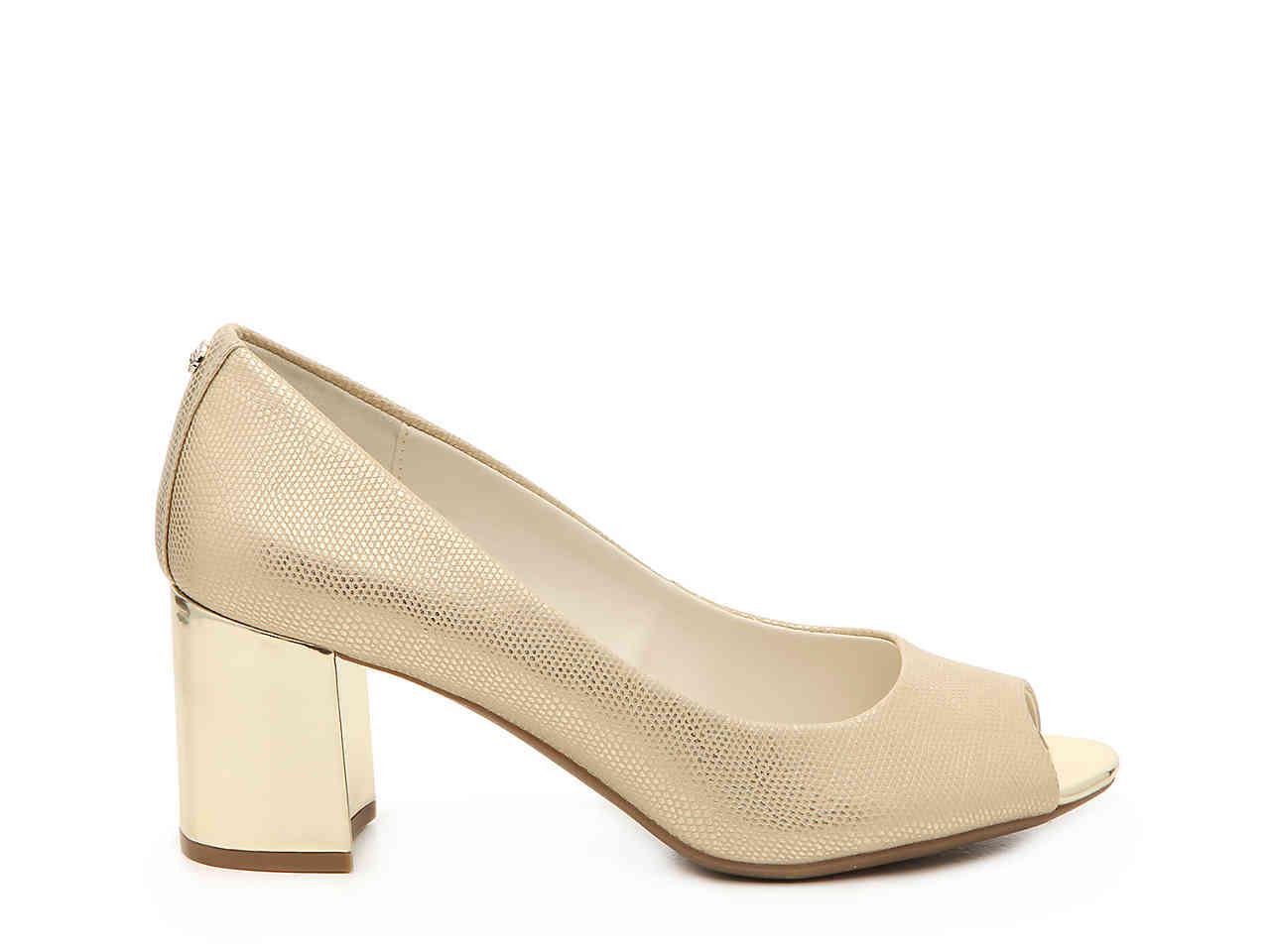 anne klein megan pump