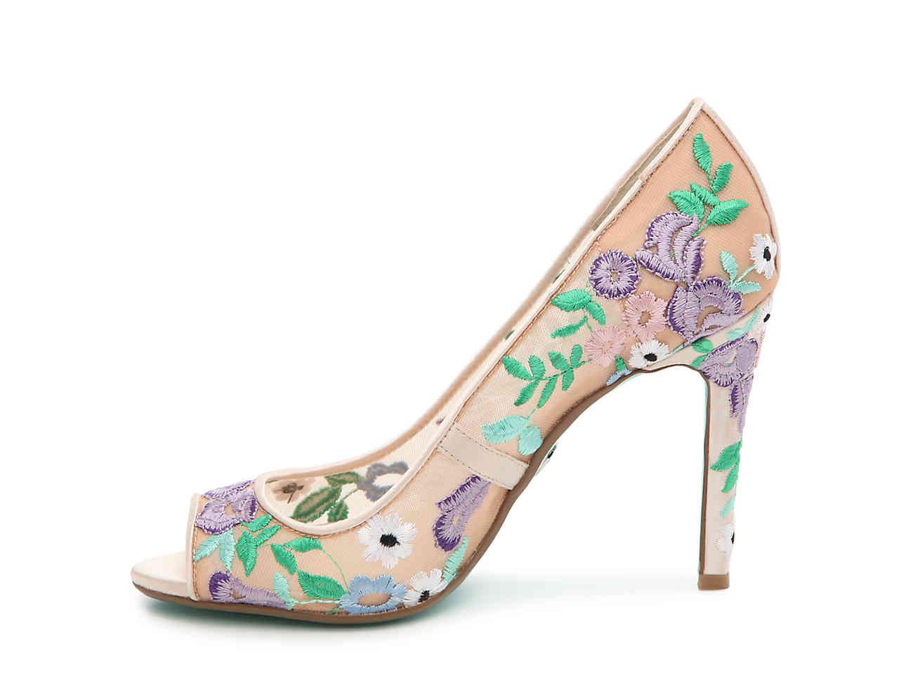 betsey johnson mave pump