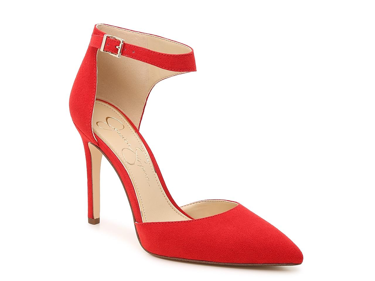 jessica simpson postrie pump