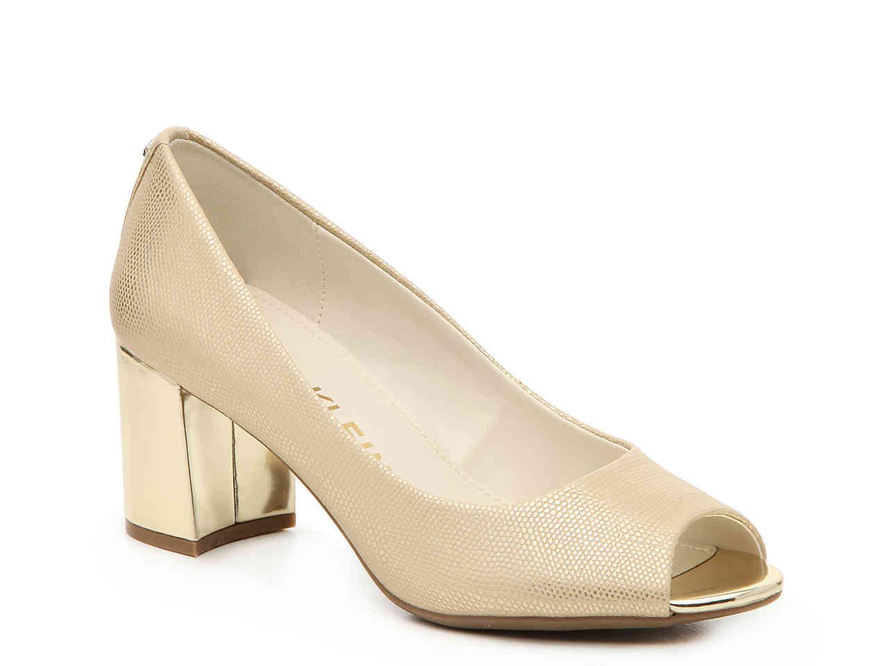 anne klein megan pump