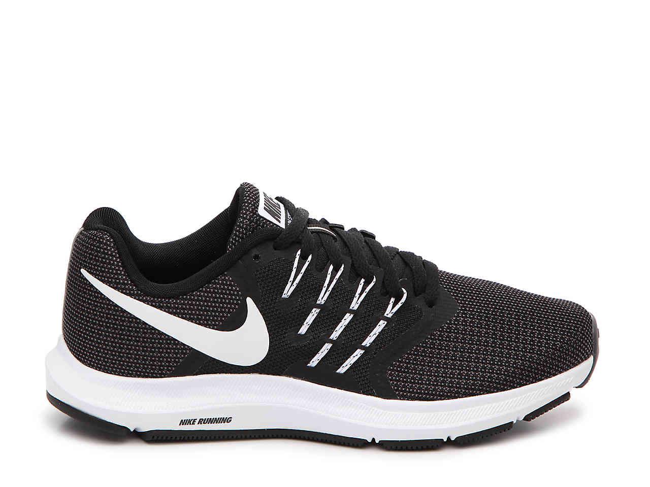 nike run swift lightweight running shoe