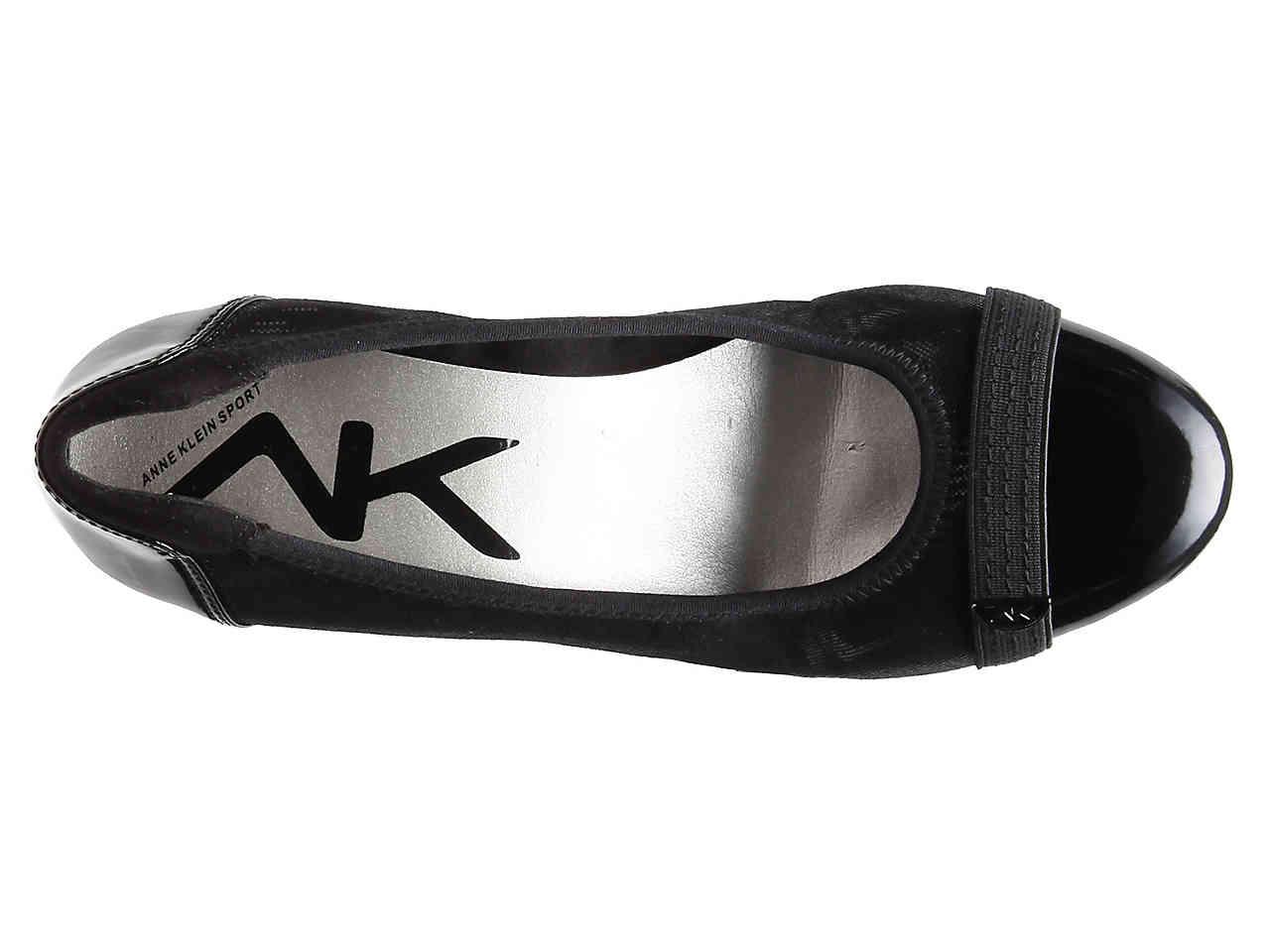 anne klein gerwyn pump
