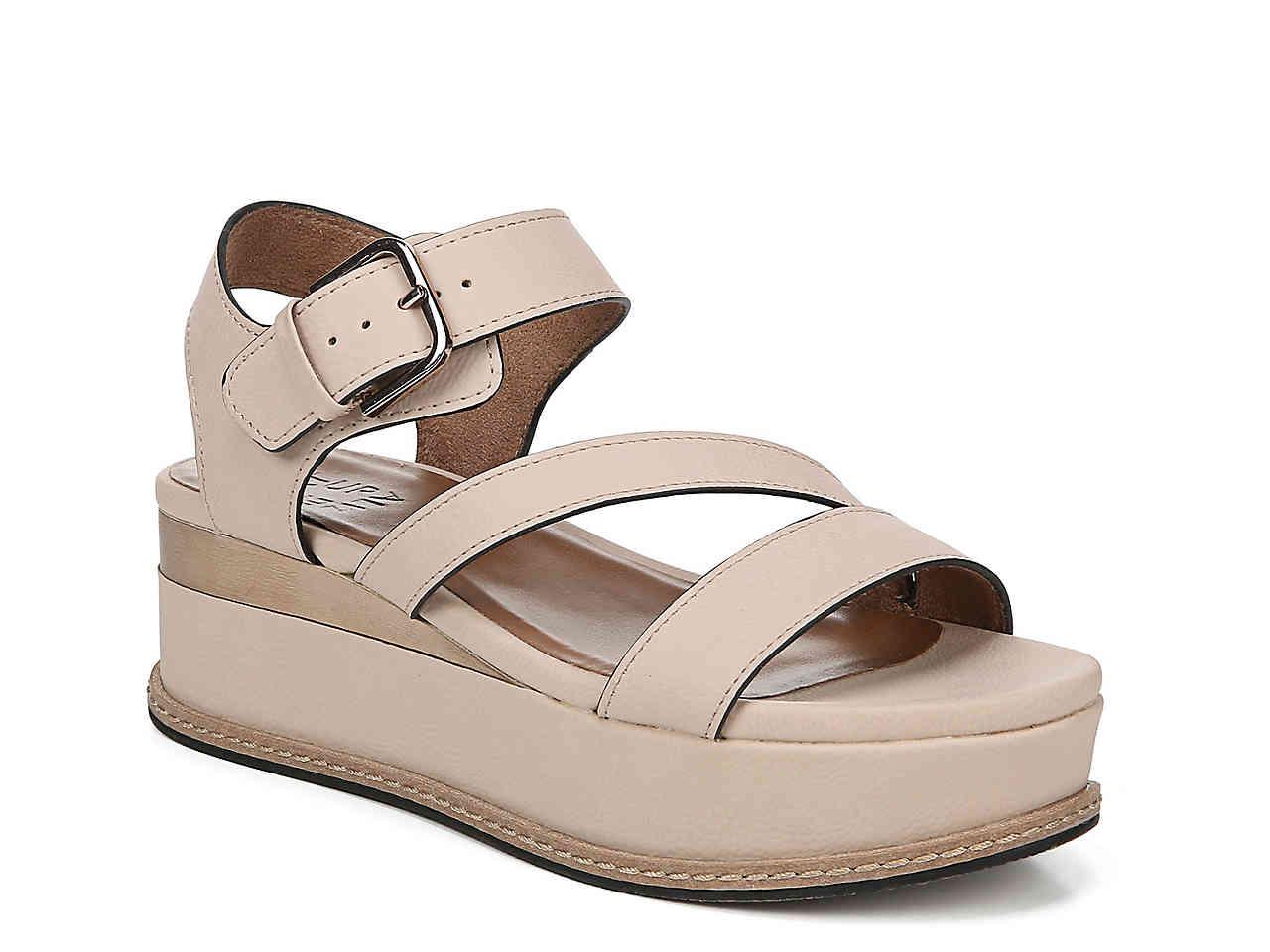 Naturalizer Fitz Wedge Sandal in Light Pink (Pink) | Lyst