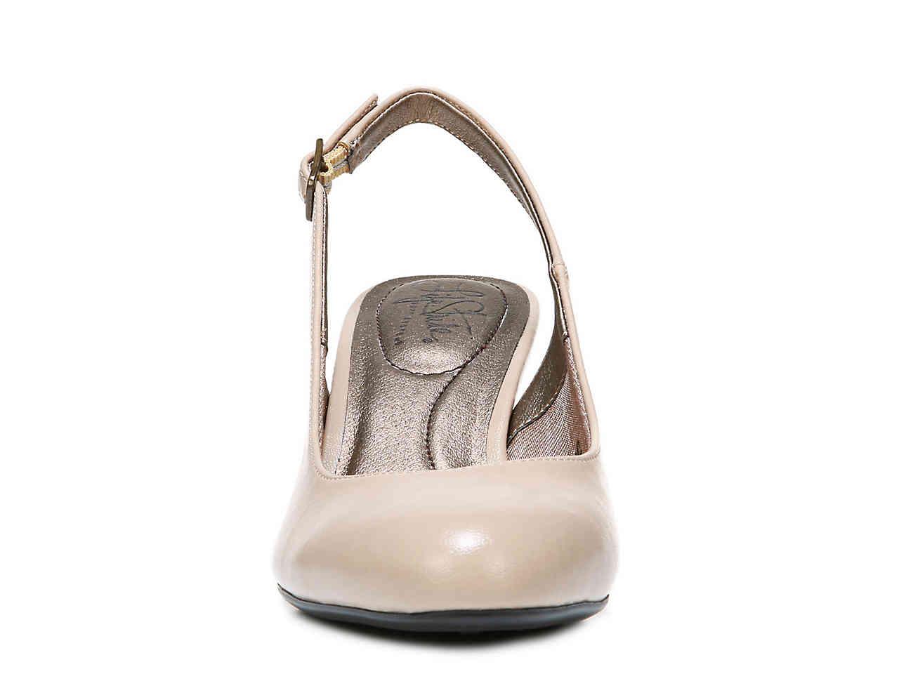 lifestride paris pump