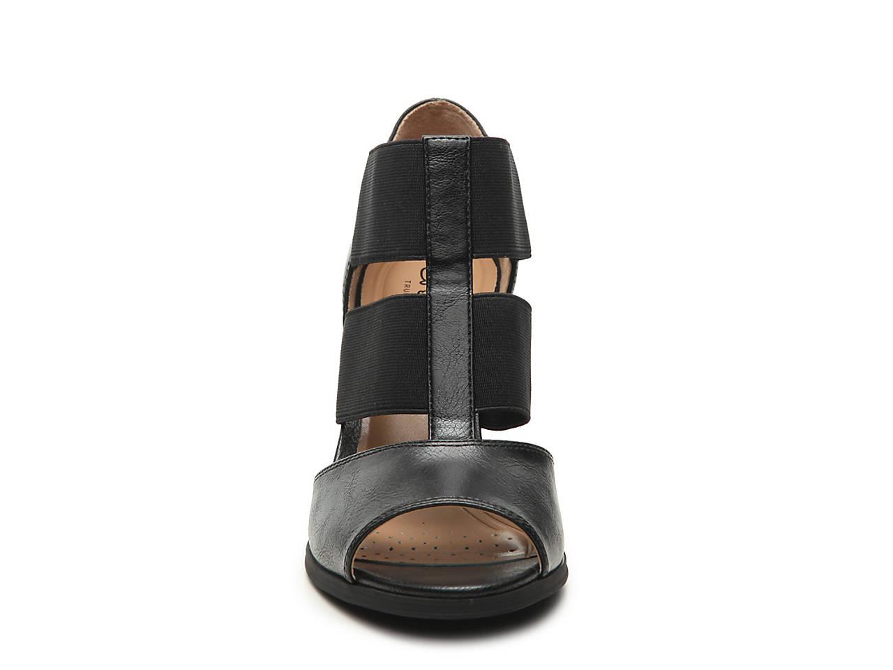 abella wisteria sandal