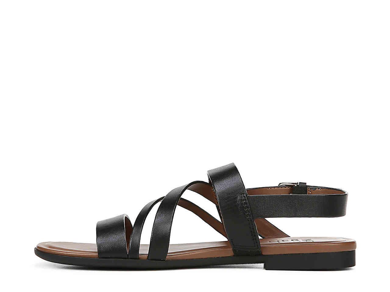 naturalizer shelby sandal