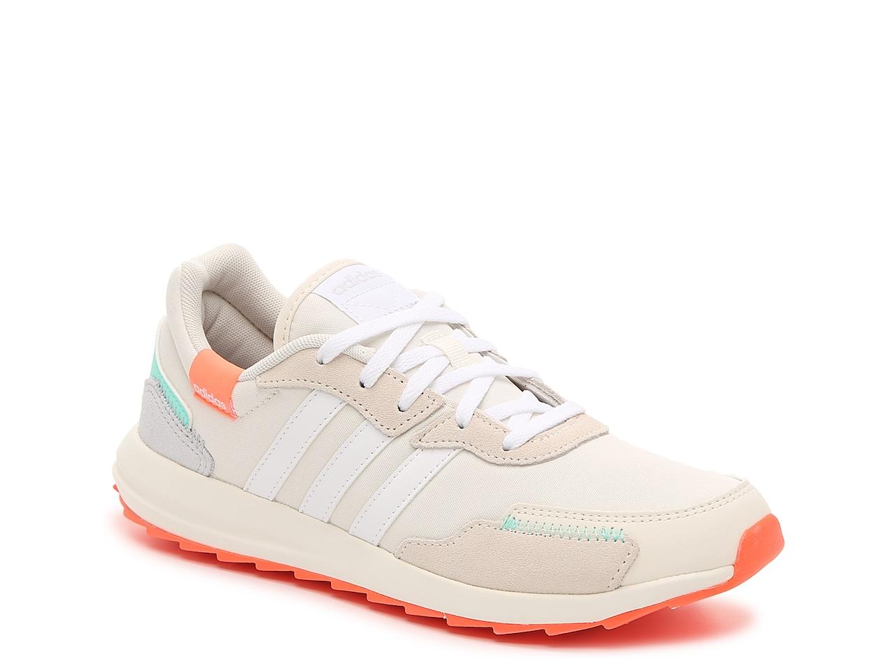 adidas retrorun beige