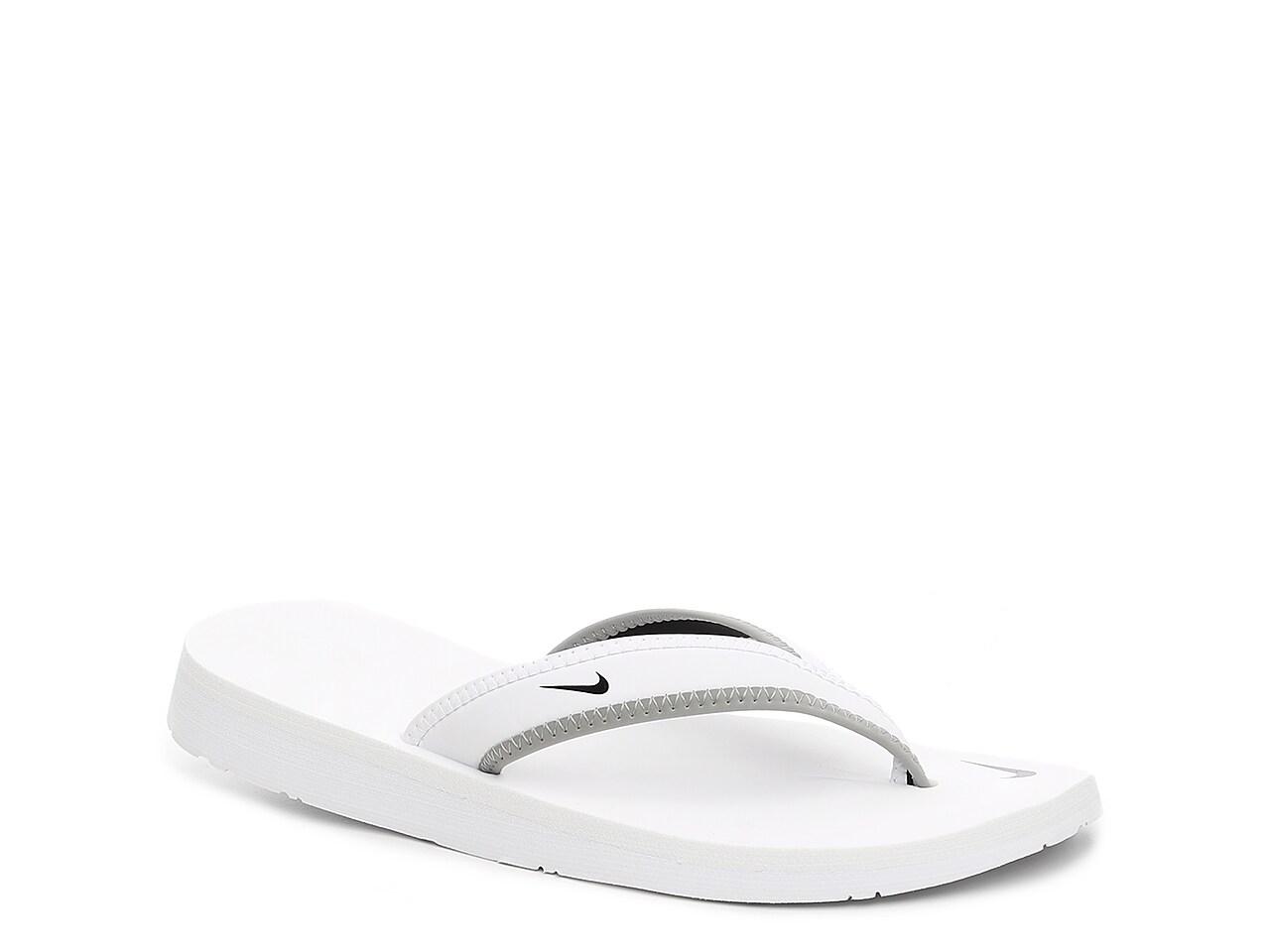 microondas Sonrisa ejemplo Nike Celso Girl Flip Flop in White | Lyst
