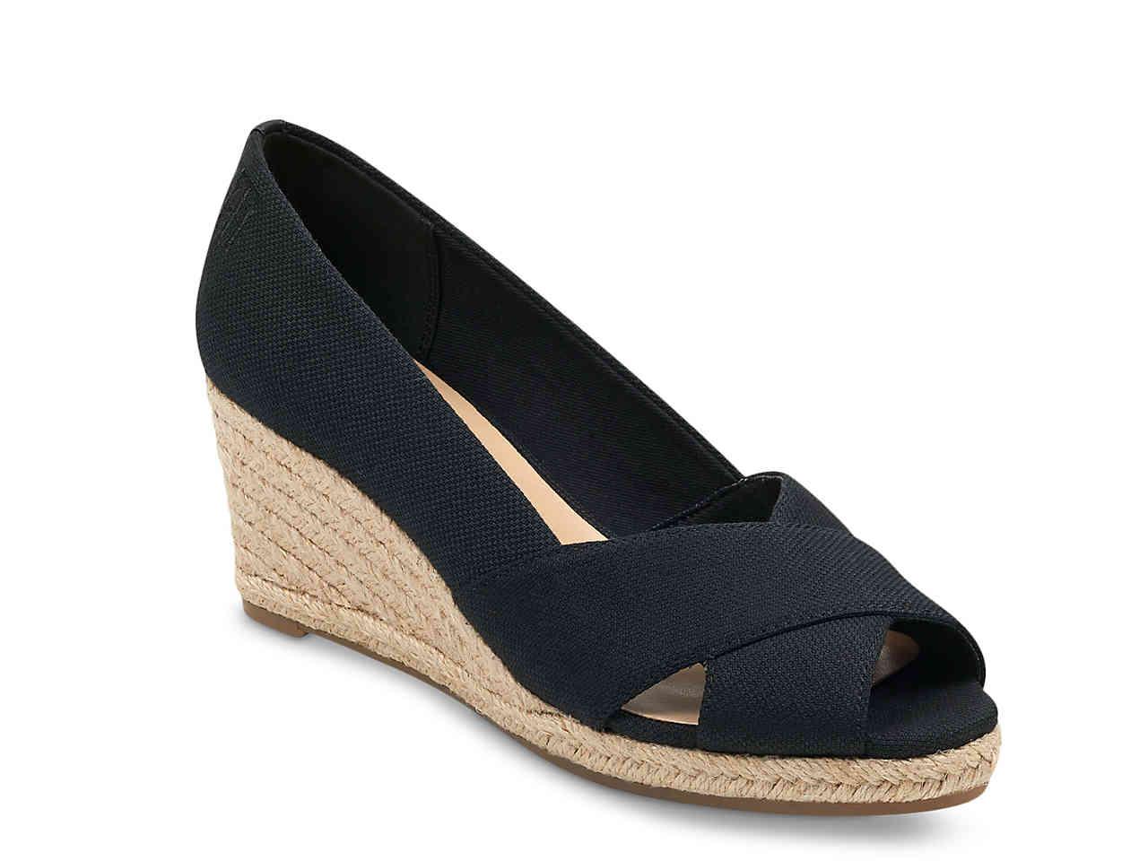 tommy hilfiger narnia espadrille wedge pump