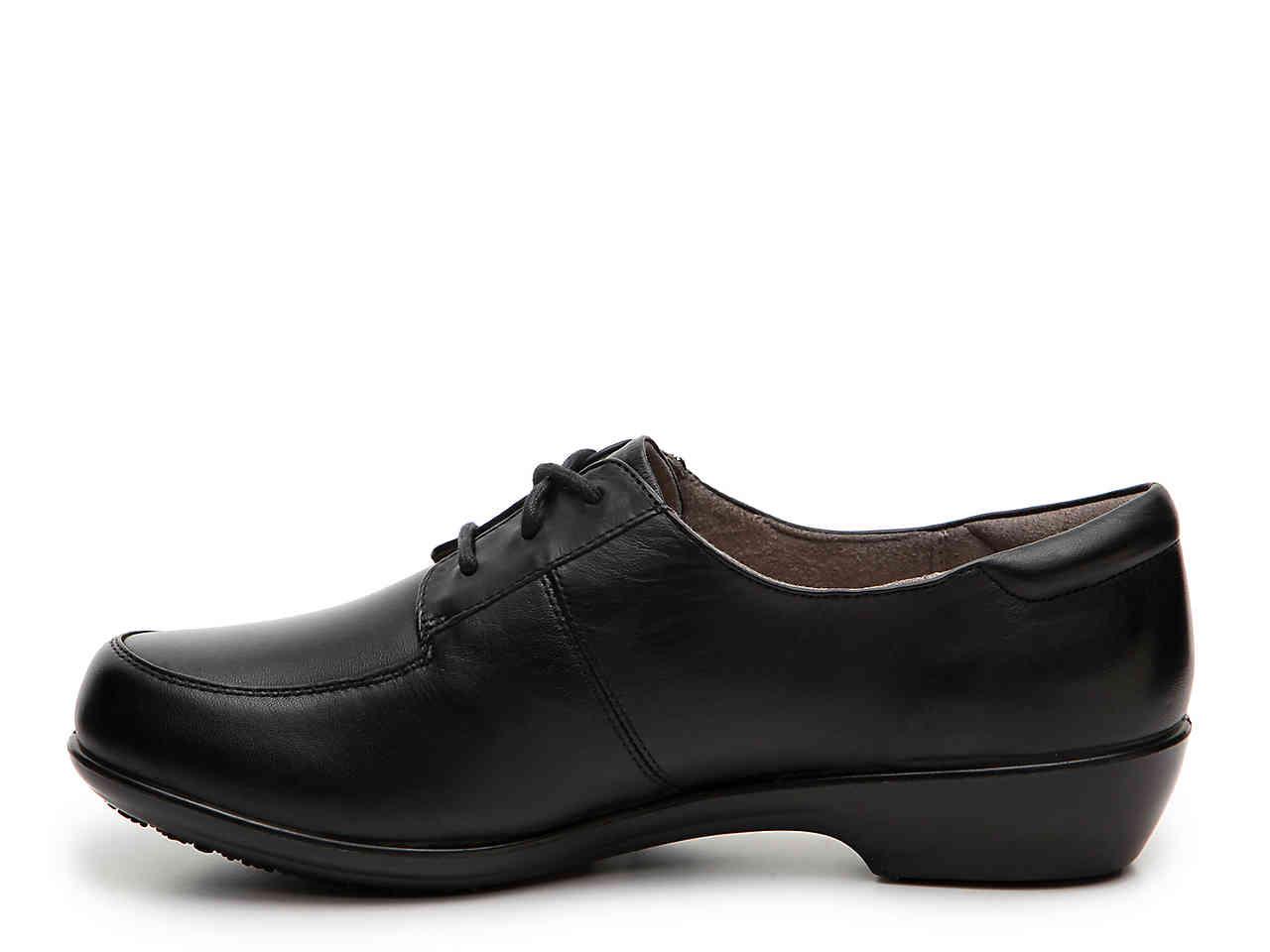 Naturalizer Leather Bell Work Oxford in 