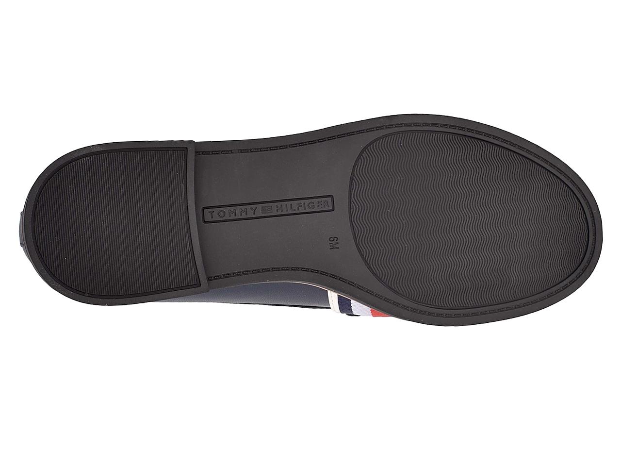 tommy hilfiger karvel penny loafer