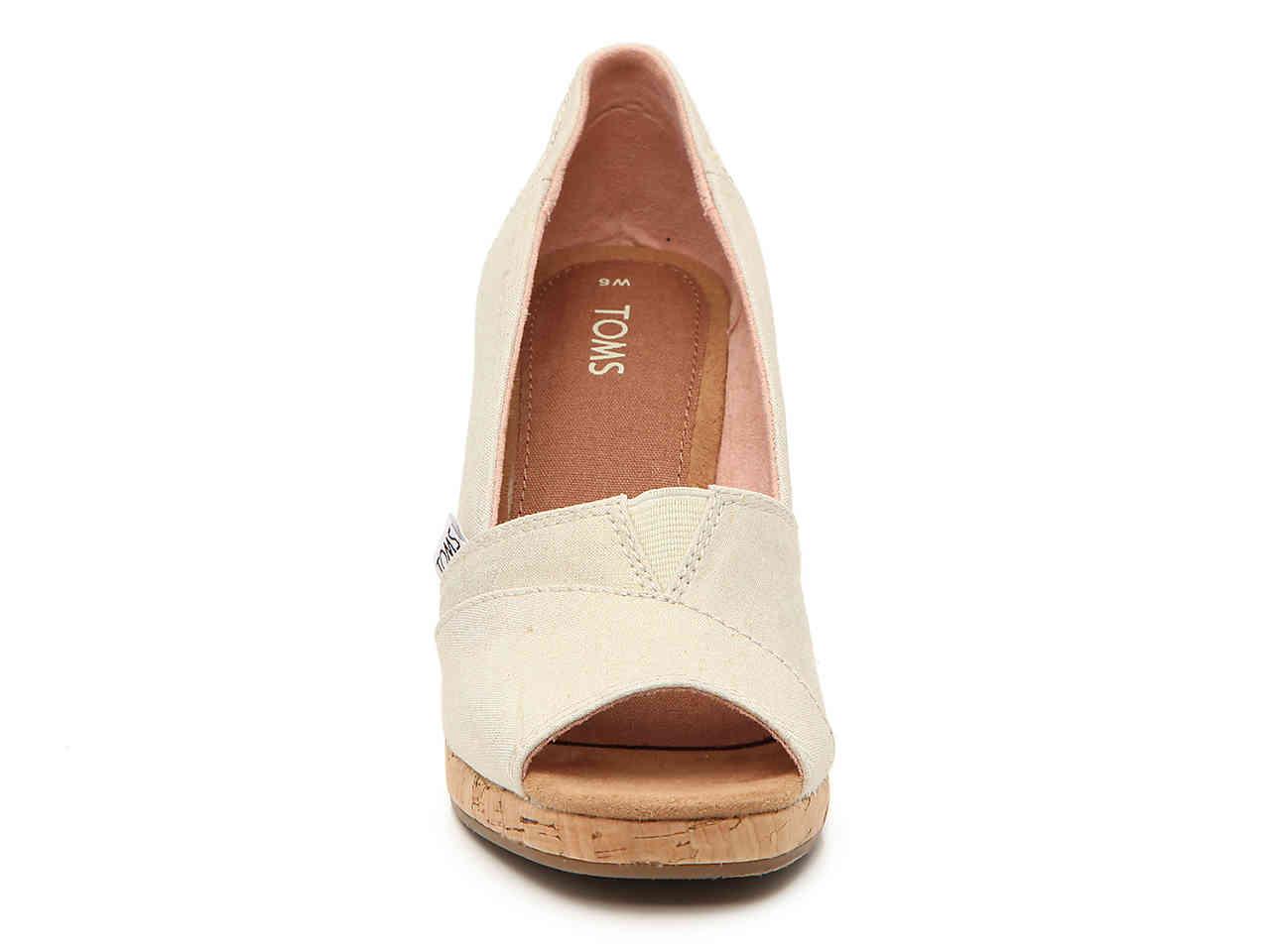 toms wedges pumps