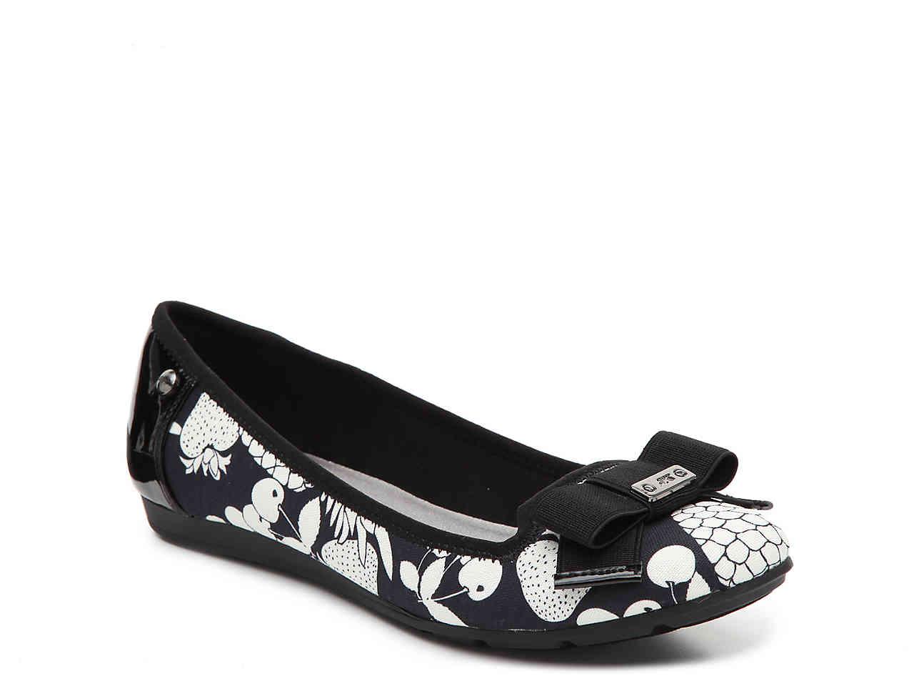 anne klein pineapple shoes